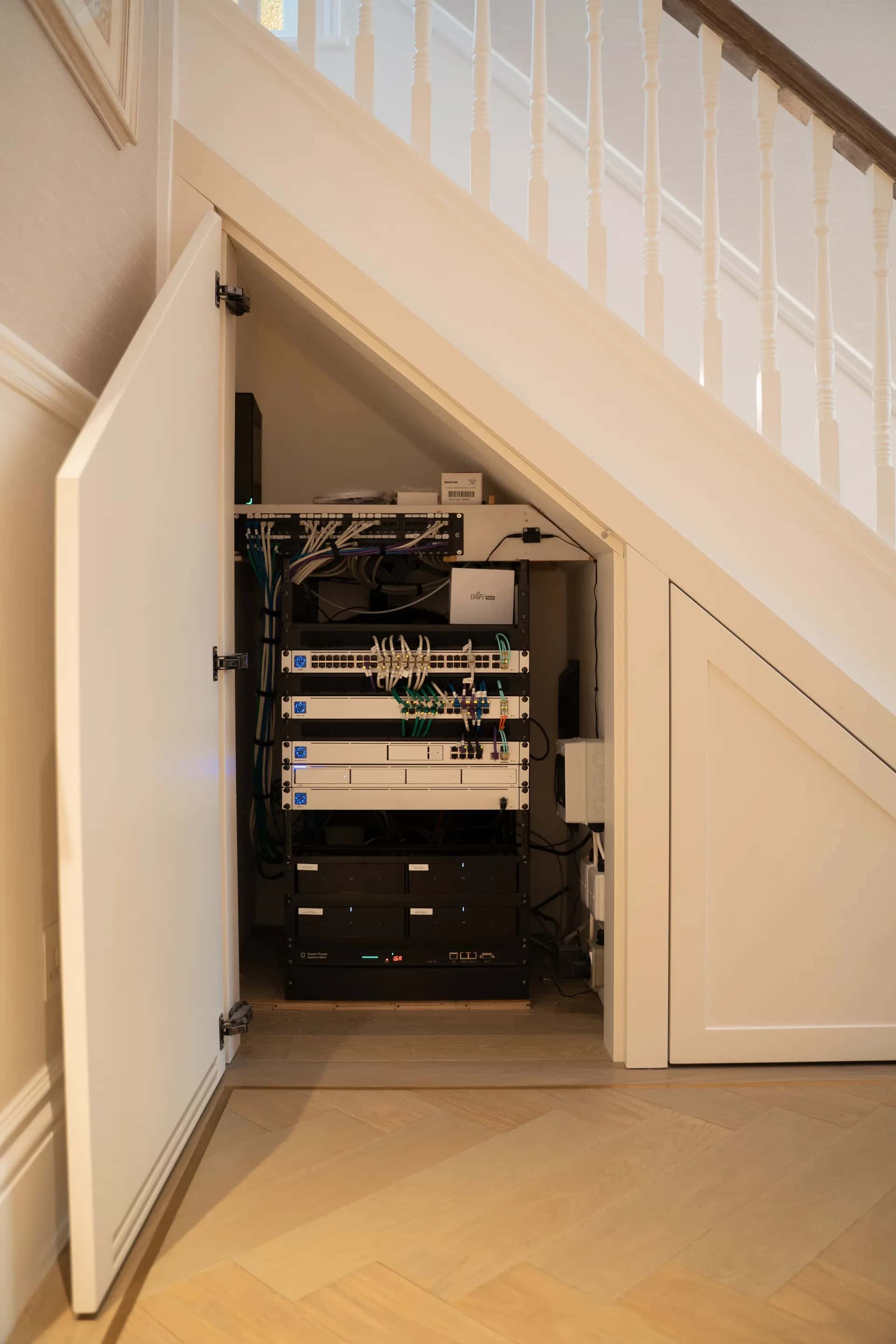 Ask to see a finished rack. Labelling, structure and documentation reveal how a system will be supported for years.